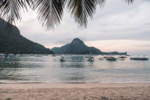 Rejseguide til El Nido: Alt hvad du skal vide om Palawans populære by el-nido-P1344800-2