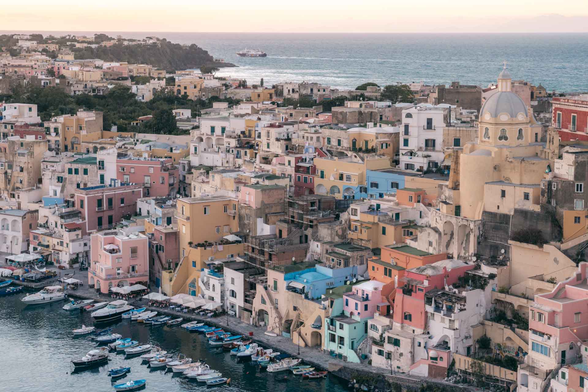 Rejseguide til Procida: Alt hvad du skal vide om den italienske vulkan-ø