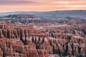 Rejseguide til Bryce Canyon Nationalpark: Alt hvad du skal vide om at besøge de unikke stensøjler