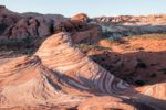 Rejseguide til Valley of Fire Statspark: Alt hvad du skal vide om at besøge de flammende bølger & ildrøde klipper