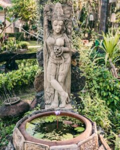 Figur og blomst