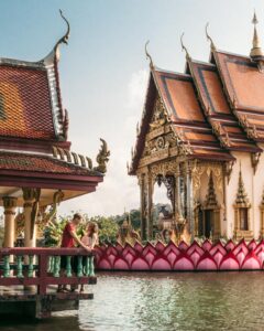 Wat Plai Laem
