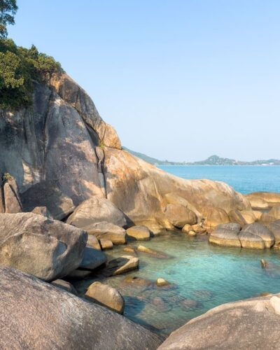 Hin Ta Hin Yai lavvandet dam ved klipperne