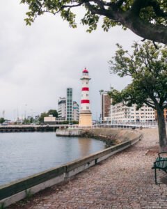 Malmøs gamle fyrtårn ved havnen