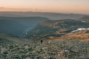Solnedgang på vej ned fra Gaustatoppen