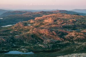 Gaustatoppen ved solnedgang