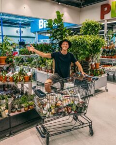 Alex i Bilka med vegansk mad