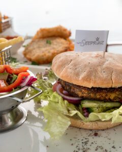 Middag på Seeprinz med udsigt til søen