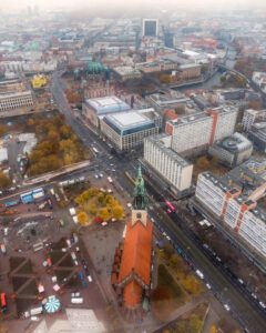 Marienkirche og dele af Alexanderplatz set oppe fra TV-tårnet