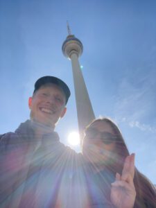 Alex & Victoria i Berlin ved TV-tårnet