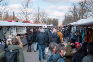 Søndagsloppemarkedet i Mauerpark