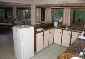 Raina Beach Apartments