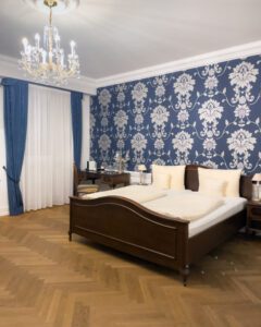 Vores værelse på Heliopark Bad Hotel zum Hirsch