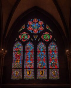 Vinduer inde i Freiburgs Münster i BW