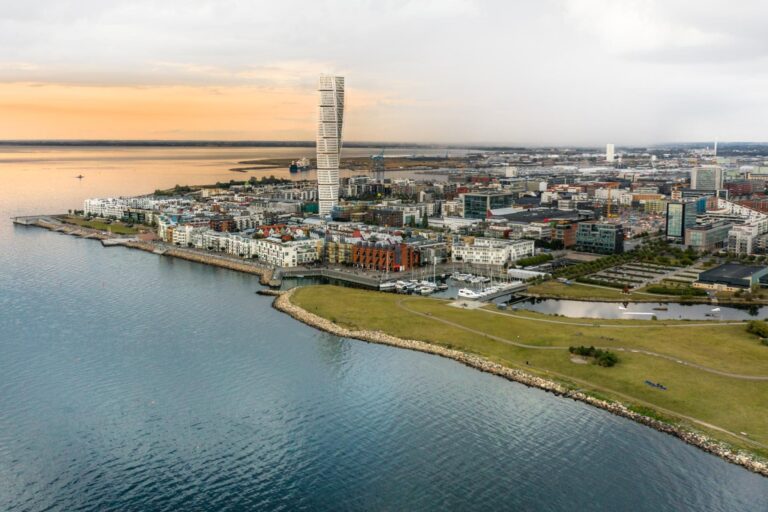 Hvor skal man bo i Malmø? De bedste områder & hoteller