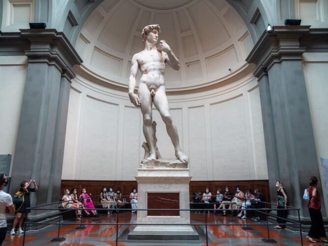 Skulpturen david i Galleria dell’Accademia