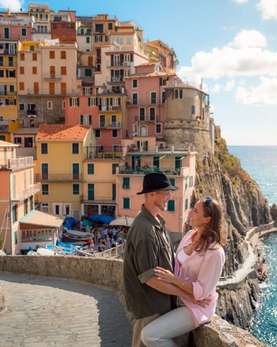 Alex & Victoria ved Cinque Terre-udsigtspunkt