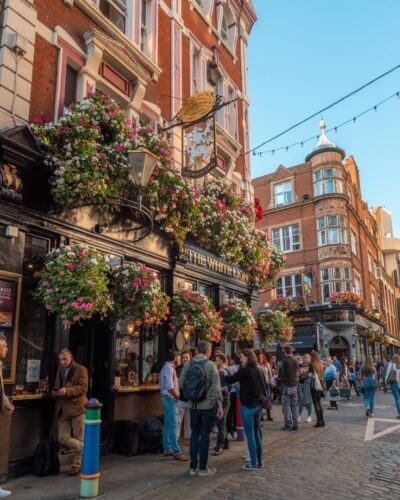 Bar i Covent Garden set udefra