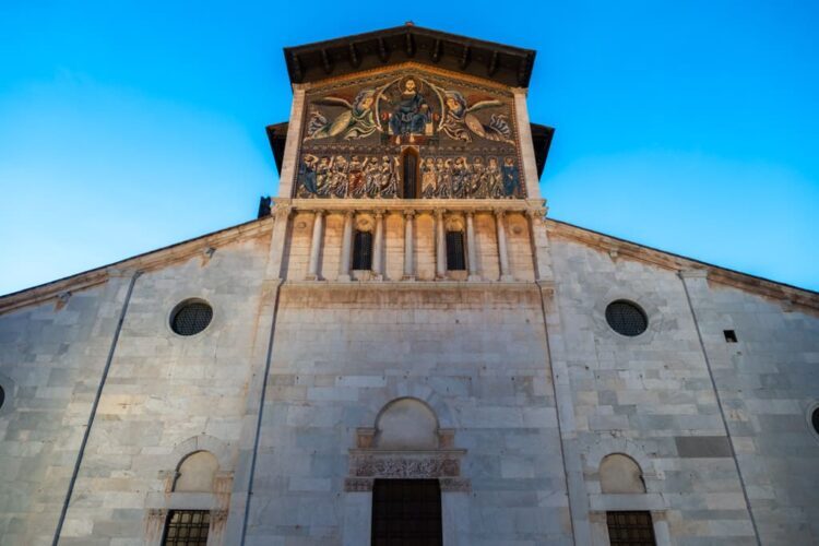 San Frediano-kirke i Lucca