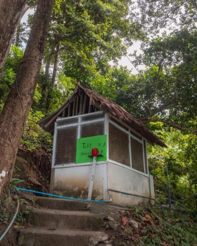 Lukket toilet og bad ved Freedom Beach