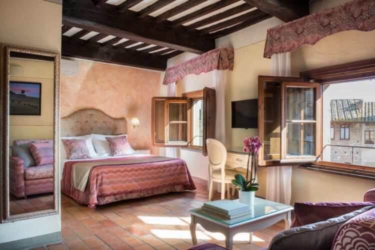 Fint værelse hos Hotel Leon Bianco i San Gimignano