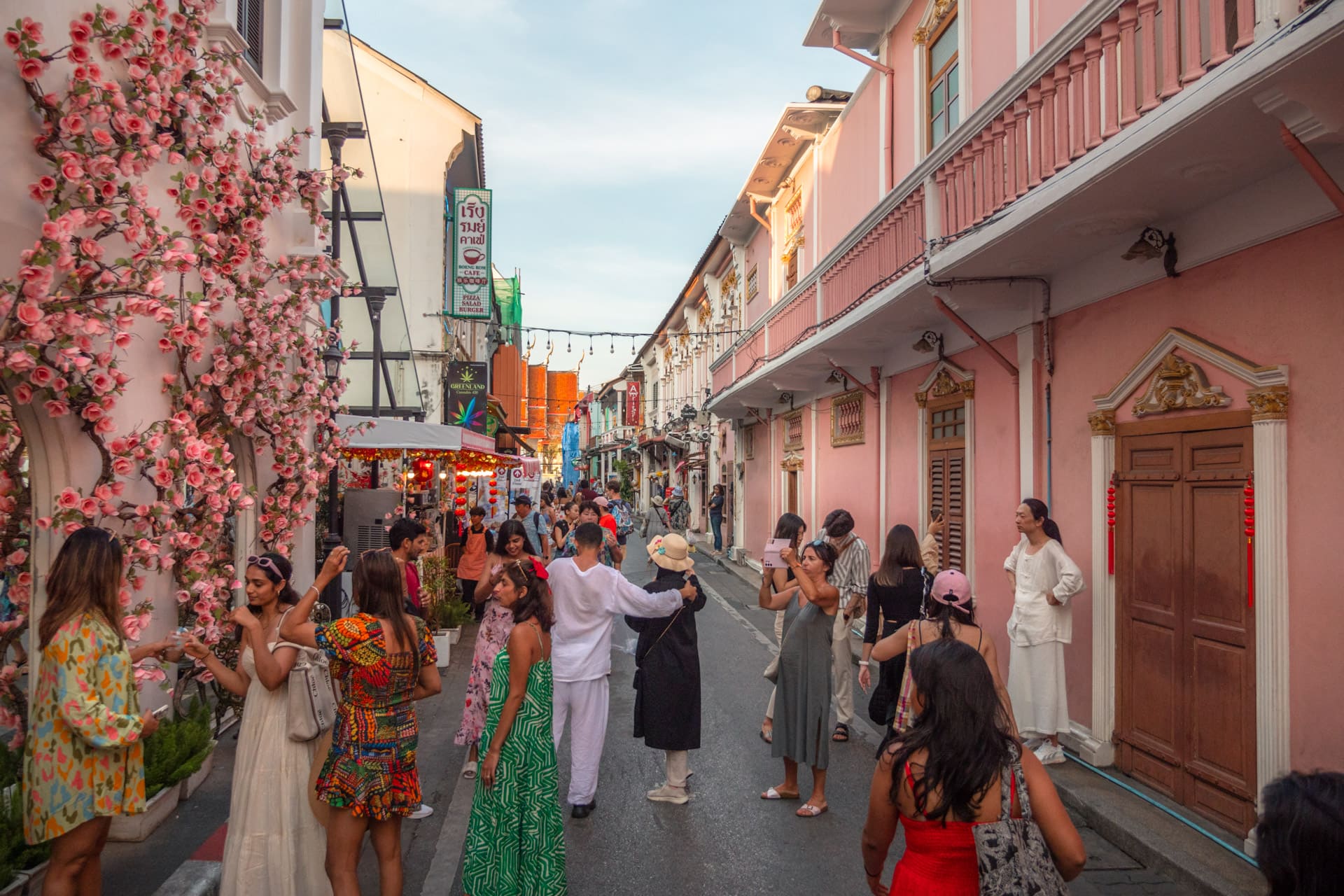 Phuket Old Town: Rejseguide til at besøge Phukets gamle bydel