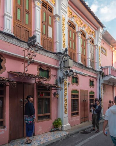 Soi Romanee lyserødt hus