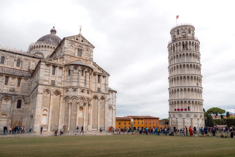 Pisa rejseguide: 16 bedste oplevelser & seværdigheder