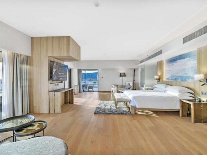 Pullman Phuket Karon Beach Resort værelse