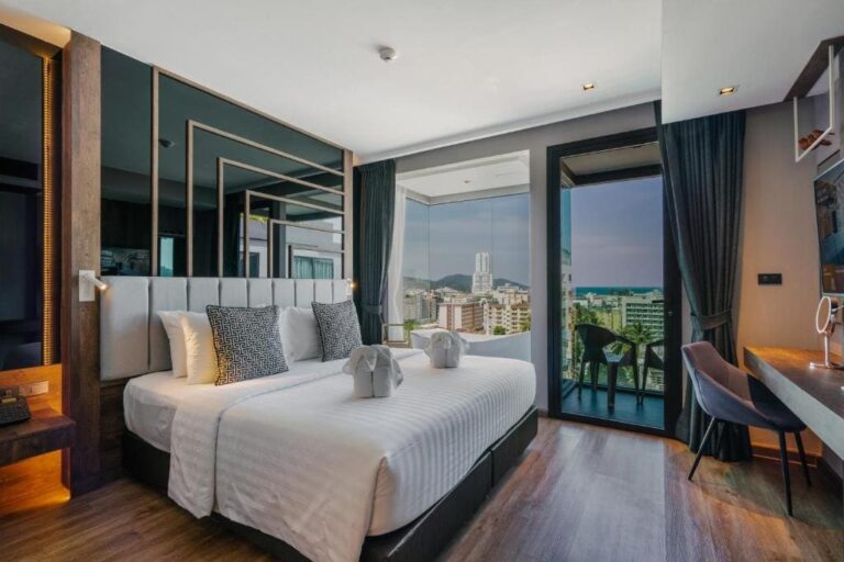 Rak Elegant Hotel Patong hotelværelse
