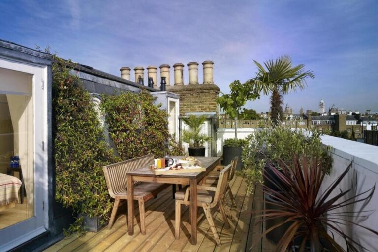 Sydney House Chelsea altan