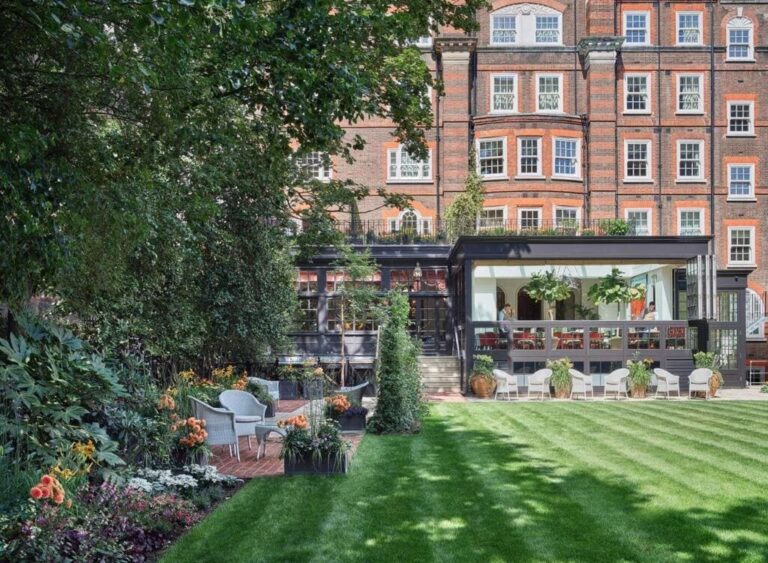 The Goring privat have