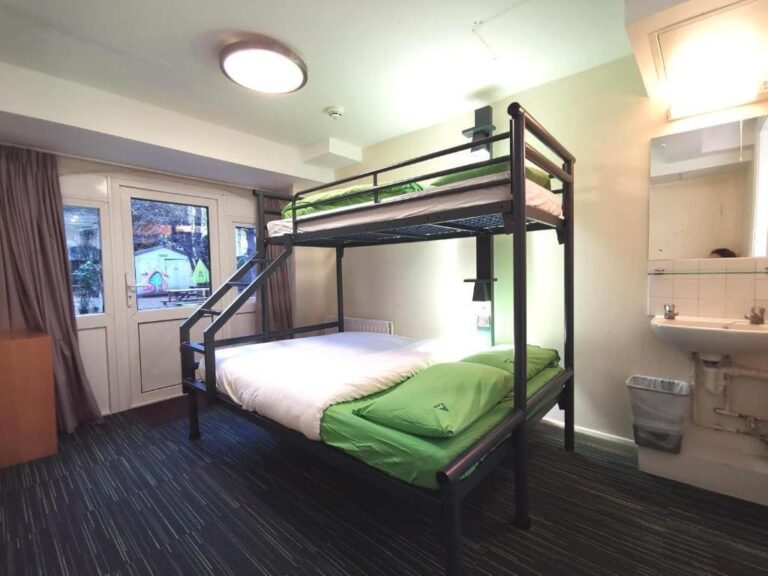 YHA London Earl's Court Hostel