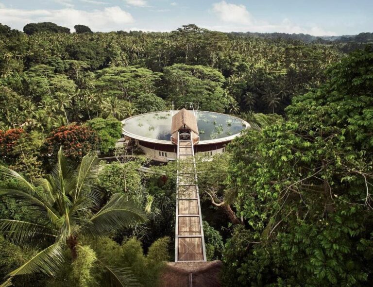 Indgangen til Four Seasons Resort Bali