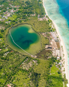 Saltvandssø på Gili Meno