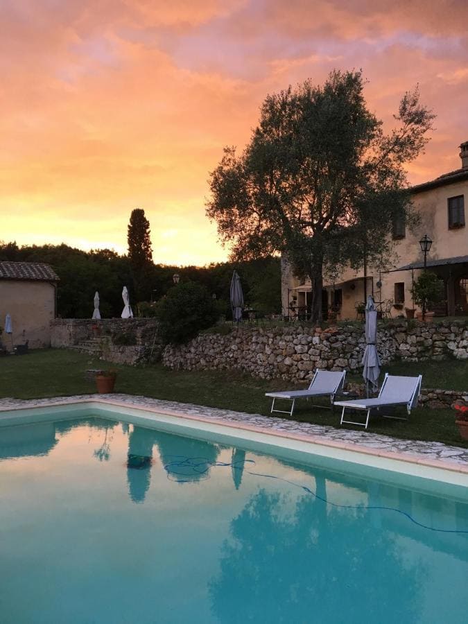 Poolen hos La Canonica di San Michele