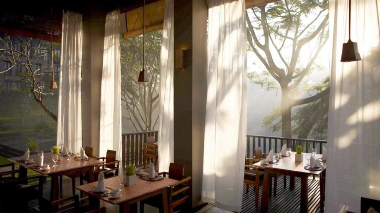 Smukt lys om morgenen hos Maya Ubud