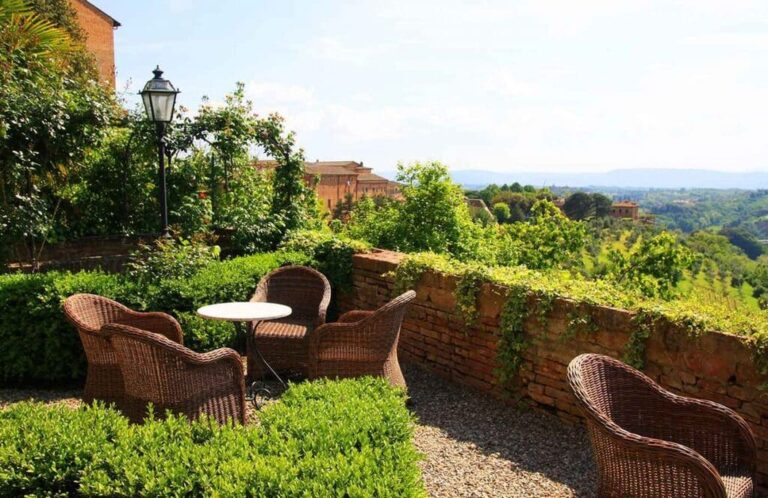 Have med udsigt hos Palazzo Ravizza