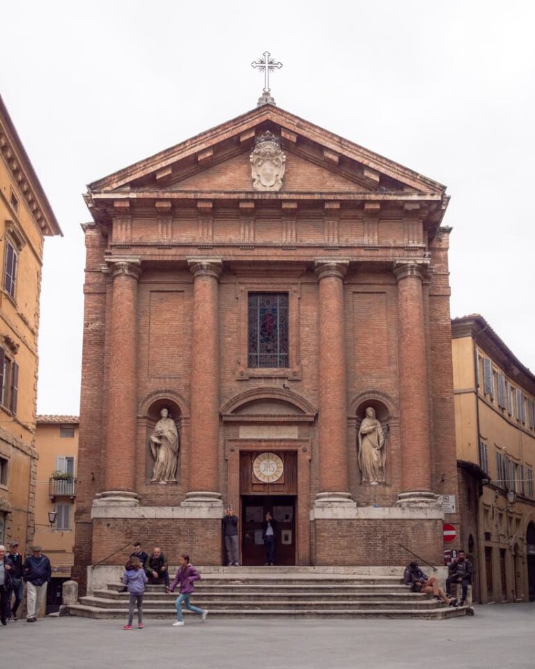 Kirken San Cristoforo i Siena