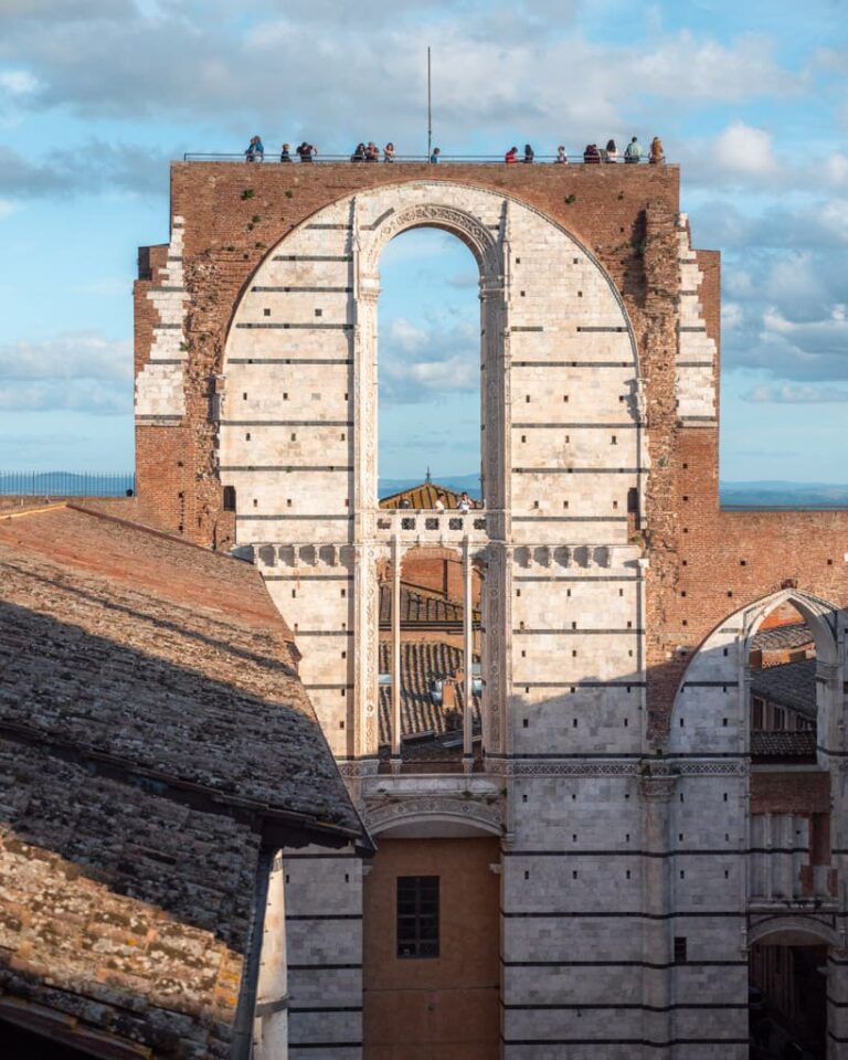 Panorama dal Facciatone set fra