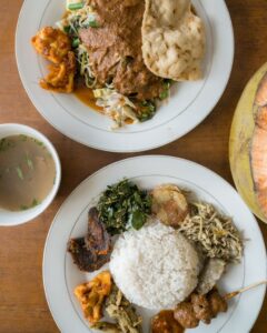 Billig nasi campur på Bali