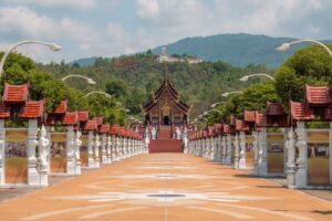 Wat Doi Kham set fra Royal Park Rajapruek