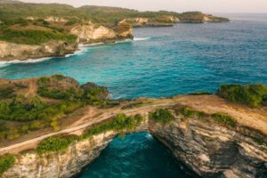 Dronebillede fra Broken Beach
