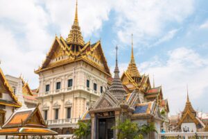 Bangkok Grand Palace med blå himmel