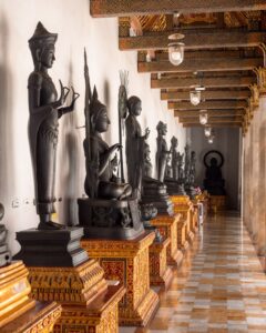 Buddhafigurer ved Wat Benchamabophit