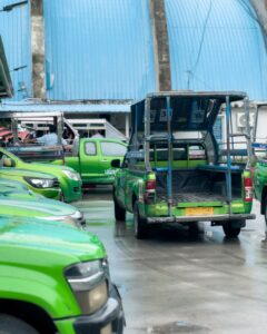 Songthaews på Samet lige ved havnen i Na Dan