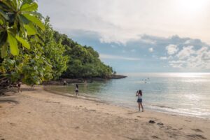 Solnedgang ved Ao Prao Beach