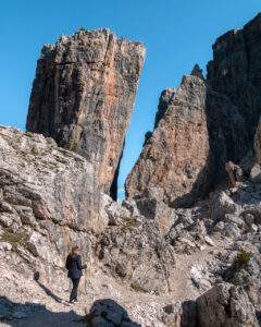 Victoria vandrer ved Cinque Torri