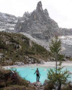 Victoria foran Lago di Sorapis