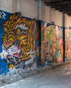 Gadekunst med tiger